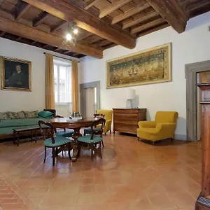 https://navona-elegant-two-bedroom-rome.it-romehotels.com